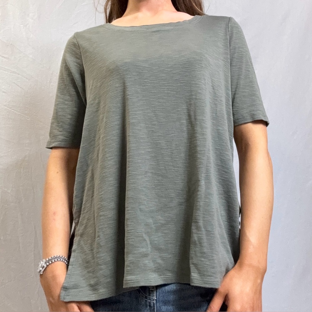 Classic Women's Scoop Neck Tee - Olive Green